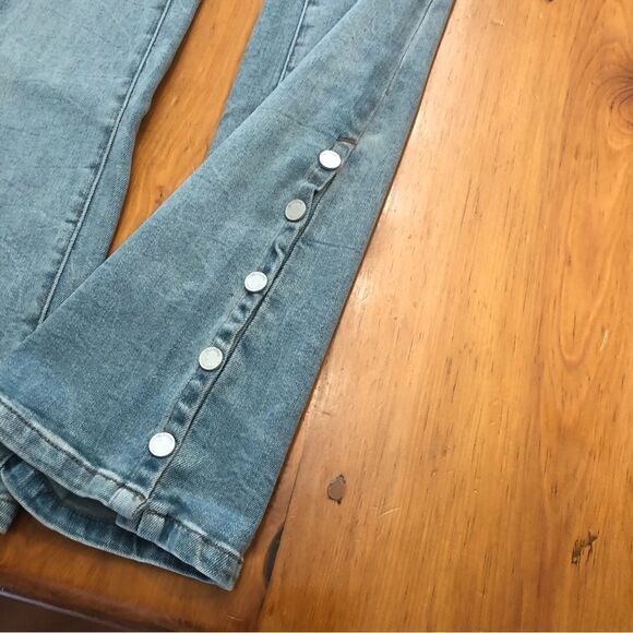 NWT Blank NYC The Hoyt High Rise Mini Flare - Picture 12 of 14